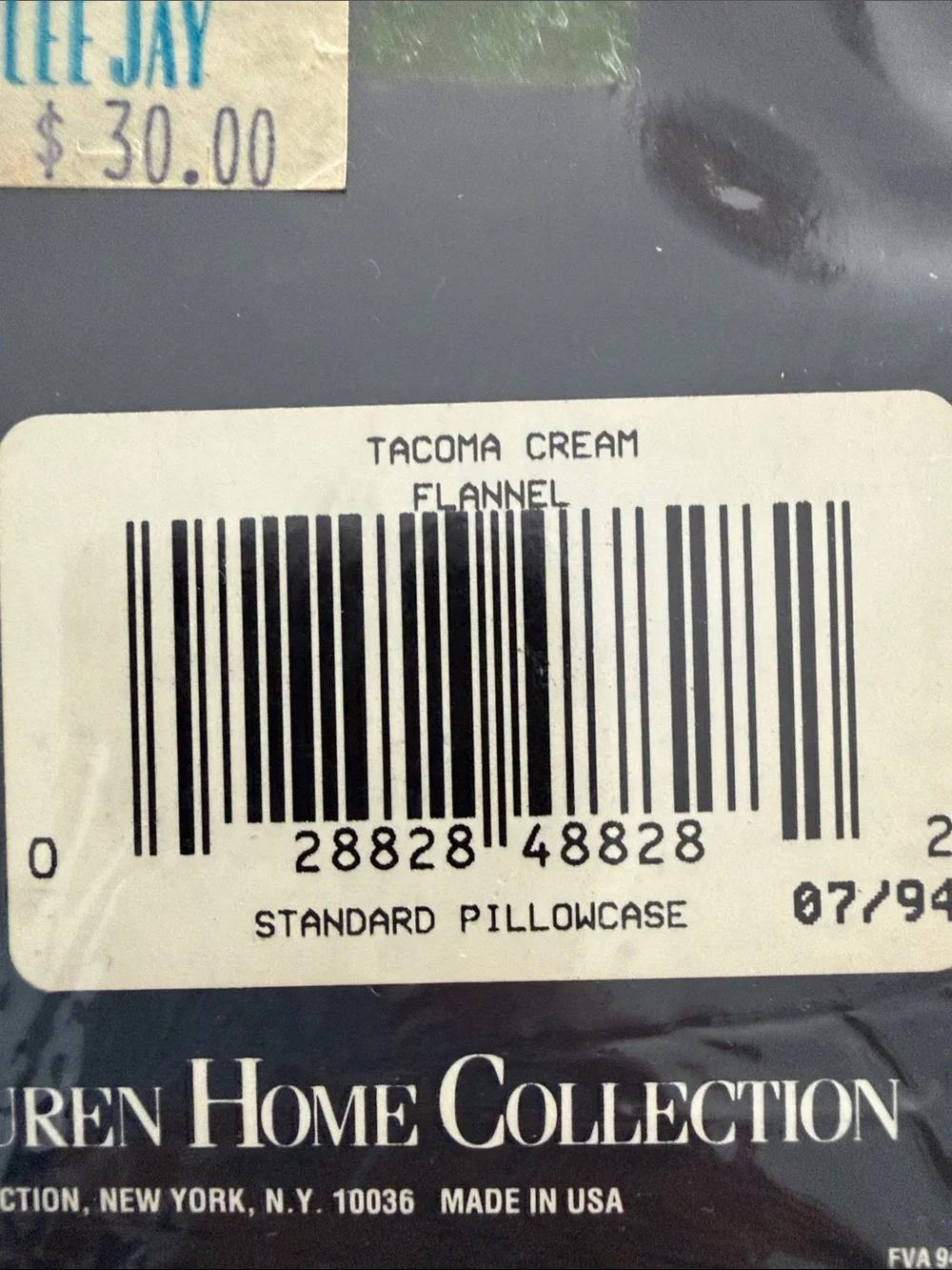 Ralph Lauren Cream Pillowcases with Navy and Red Stripes “Tacoma”